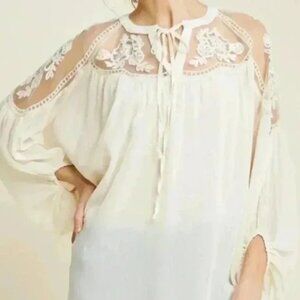 Hayden Cream Lace Yoke Peasant Top (s/m)